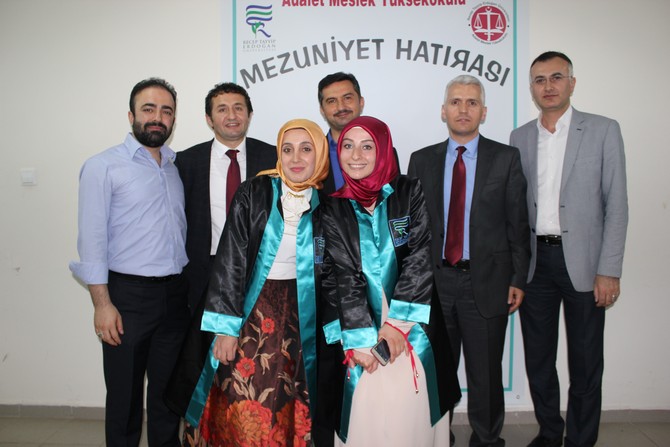 rteu-adalet-meslek-yuksekokuluu-ilk-mezunlarini-verdi-(30).jpg