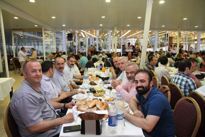 rteu-camiasi-iftarda-bulustu-(44).jpg
