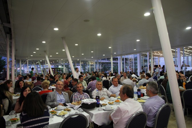 rteu-camiasi-iftarda-bulustu-(50).jpg