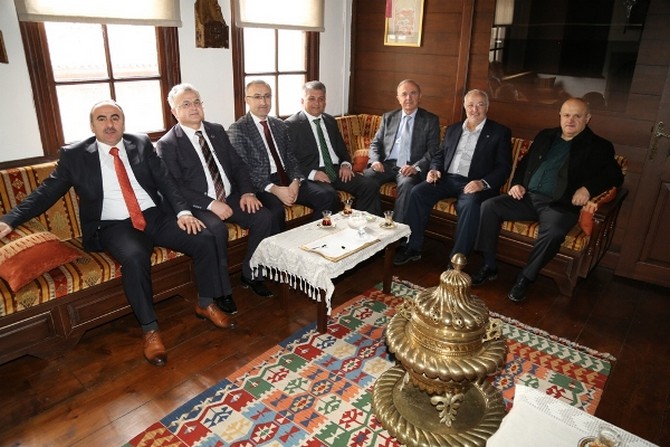 rteu-gelistirme-vakfi-mutevelli-heyet-toplantisi-rizede-yapildi-(1).jpg