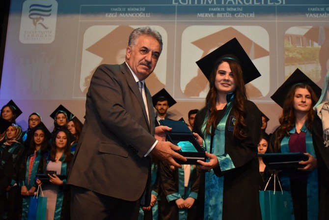 rteu-mezuniyet-(3).jpg