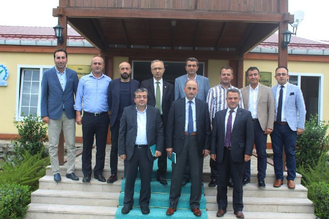 rteu-rektor-yardimcisi-ali-bilgin-teknokent’in-bir-subesi-de-rize-osb-icerisinde-acilabilecek-(1).jpg