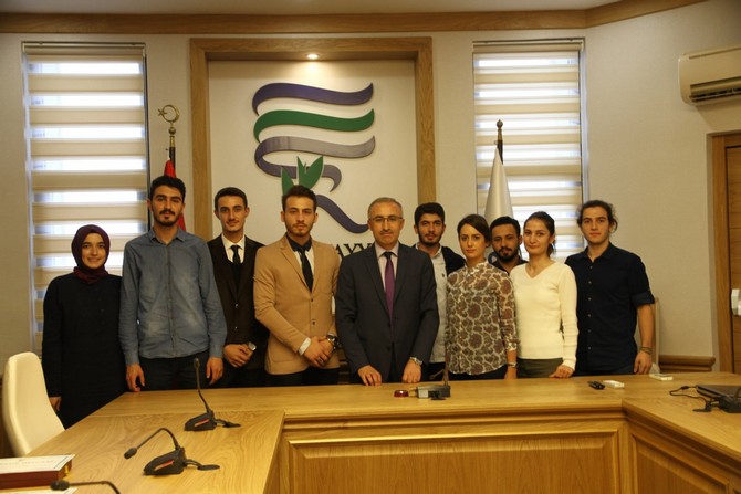 rteu-rektoru-husreyin-karaman-ogrenci-konseyi-eski-ve-yeni-baskanlarini-kabul-etti-(11).jpg