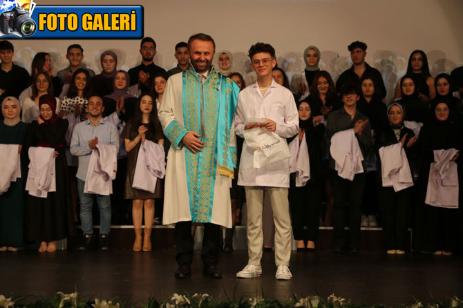 rteude-dis-hekimligi-fakultesi-beyaz-onluk-giyme-toreni-gerceklestirildi.jpg