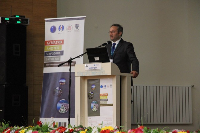 rteude-geriatrik-anestezi-sempozyumu-duzenlendi-(1).jpg