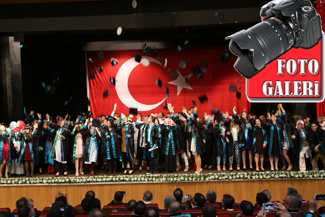 rteude-mezuniyet-coskusu-foto-galeri.jpg rteude-mezuniyet-coskusu-foto-galeri.jpg