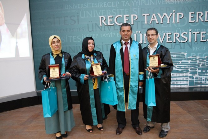 rteude-mezuniyet-toreni-duzenlendi-(15).jpg