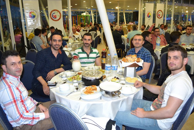 rtso-uyeleri-iftarda-bulustu-(10).jpg