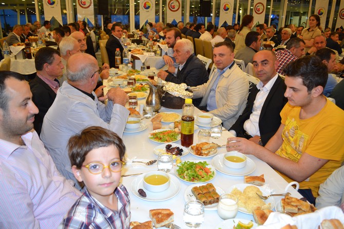rtso-uyeleri-iftarda-bulustu-(18).jpg