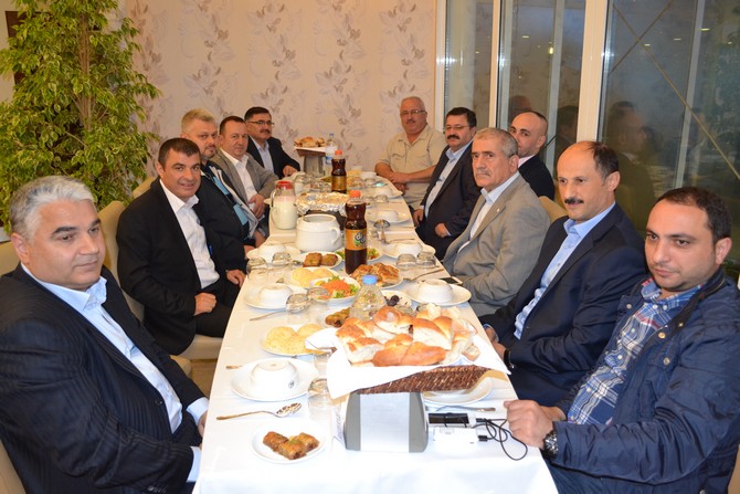 rtso-uyeleri-iftarda-bulustu-(7).jpg