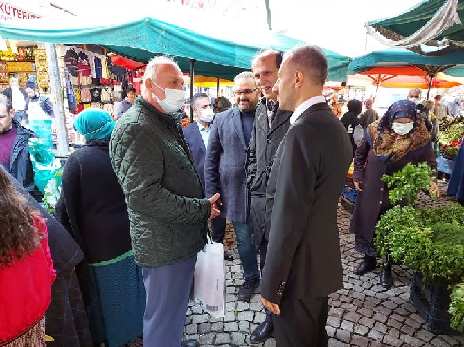 saadet-partisi-rize-il-baskani-av-muhammet-kacar-merkez-ilce-baskani-mustafa-kalender-ve-yonetim-kurulu-uyeleri-rize-merkezde-kurulan-pazar-esnafini-ziyaret-edip-hasbihal-ettiler-1.jpg