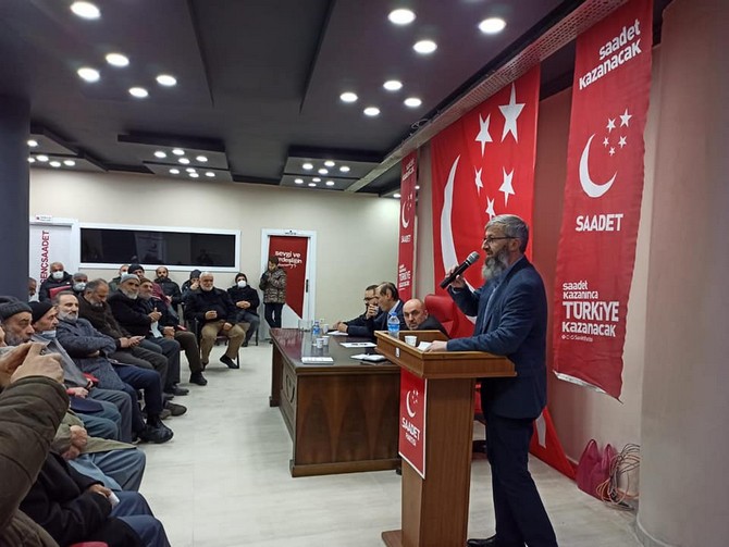saadet-partisi-rize-il-baskanligi-2021-yilinin-son-il-divan-toplantisini-il-baskanliginin-ak-is-haninin-4-katindaki-yeni-yerinde-gerceklestirdi-5.jpg