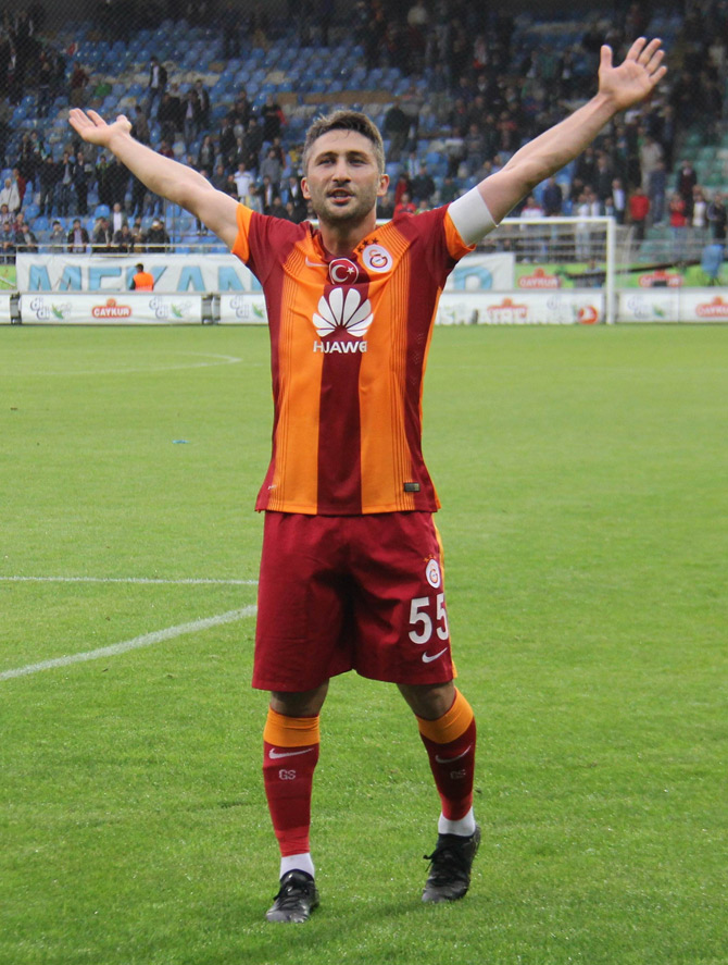 sabri-sarioglu,-caykur-rizespor-macinda-sari-kirmizili-takimdaki-400.-macina-cikti.jpg sabri-sarioglu,-caykur-rizespor-macinda-sari-kirmizili-takimdaki-400.-macina-cikti.jpg