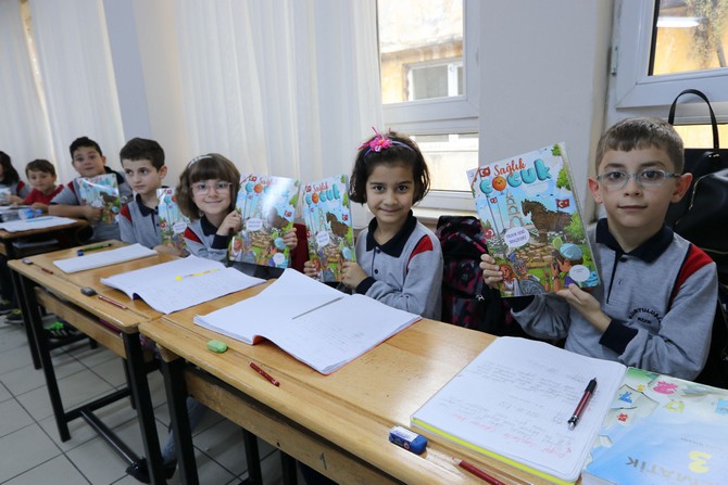 saglik-cocuk-dergisi-kurtulus-ilkokulunda-(1).jpg