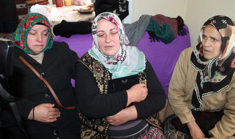 sah-firat-operasyonunda-sehit-olan-halit-avcinin-baba-ocagina-ates-dustu-1.20150222145049.jpg