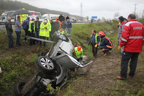 sakaryada-baba-ile-oglu-ayirmayan-kaza!-1.jpg sakaryada-baba-ile-oglu-ayirmayan-kaza!-1.jpg