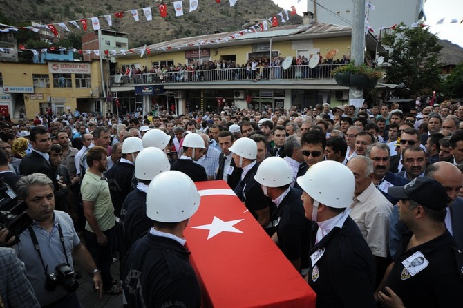 salih-huseyin-parca’nin-cenazesi-artvin’de-defnedildi-(15).jpg
