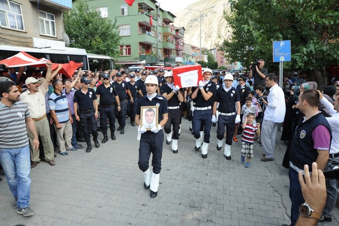 salih-huseyin-parca’nin-cenazesi-artvin’de-defnedildi-(7).jpg