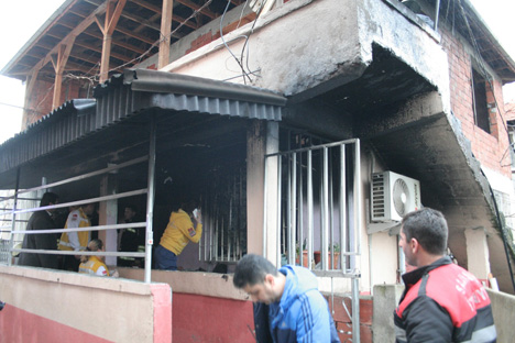 samsunda-ev-yangini-1-olu-3.jpg samsunda-ev-yangini-1-olu-3.jpg