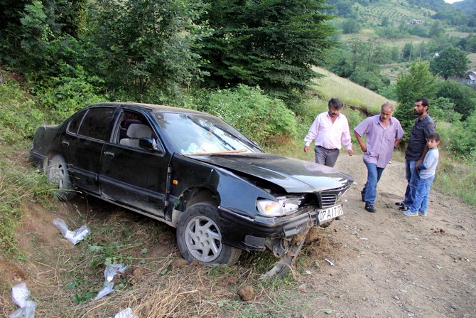 samsunda-hastane-yolunda-kaza-5-yarali-(5).jpg