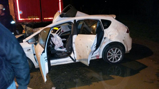 samsunda-tira-carpan-otomobildeki-3-universiteli-oldu-7.jpg samsunda-tira-carpan-otomobildeki-3-universiteli-oldu-7.jpg