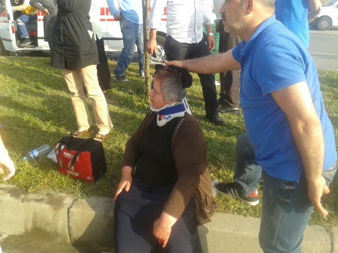 samsunda-trafik-kazasi-6-yarali-(5).jpg
