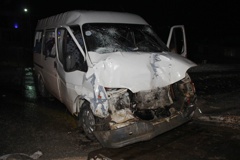 samsunda-trafik-kazasi-9-yarali-4.jpg samsunda-trafik-kazasi-9-yarali-4.jpg