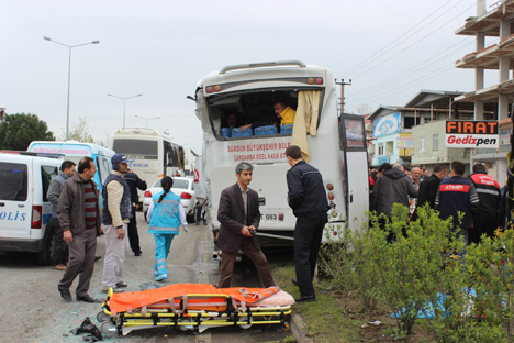 samsunda-yolcu-midibusleri-carpisti-17-yarali-5.jpg samsunda-yolcu-midibusleri-carpisti-17-yarali-5.jpg