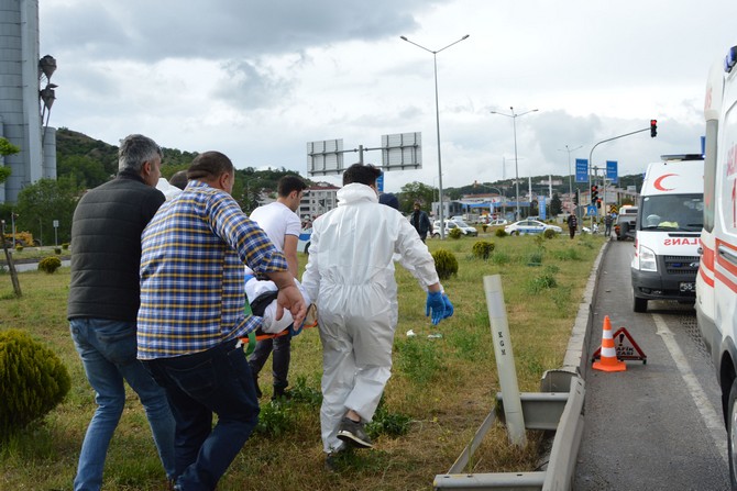 samsunda-zincirleme-trafik-kazasi-5-yarali-(5).jpg