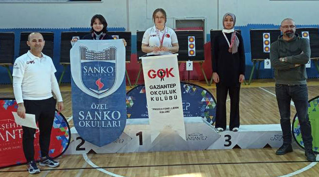 sanko-okullari-ogrencileri-okculukta-altin-madalya-kazandi-001.jpg