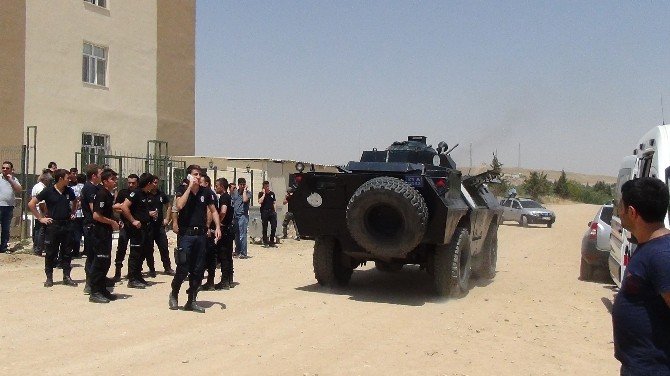 sanliurfada-polise-saldiri-2-sehit!--1.jpg sanliurfada-polise-saldiri-2-sehit!--1.jpg