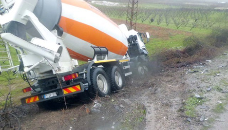 sau’lu-dekan-ve-ogrencileri-tasiyan-minibus-kaza-yapti-1.jpg sau’lu-dekan-ve-ogrencileri-tasiyan-minibus-kaza-yapti-1.jpg