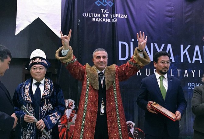 sedat-peker’e-“turk-dunyasi-hakan”i-unvani-verildi-(9).jpg