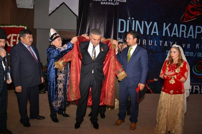 sedat-peker’e-“turk-dunyasi-hakani-unvani-verildi-(1).jpg