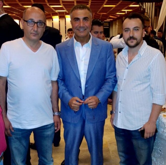 sedat-peker,-yeni-akit’in-iftarina-katildi-(4).jpg