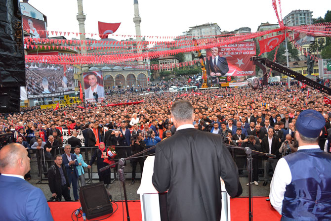 sedat-peker-rizede.jpg sedat-peker-rizede.jpg