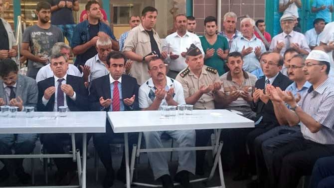 sehit-askerin-kocaeli’deki-baba-evine-ates-dustu2.jpg sehit-askerin-kocaeli’deki-baba-evine-ates-dustu2.jpg