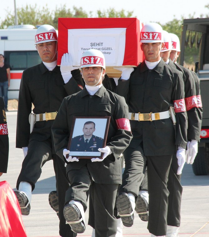 sehit-binbasi-ahmet-sonat-guzel-icin-toren-duzenlendi-(1).jpg
