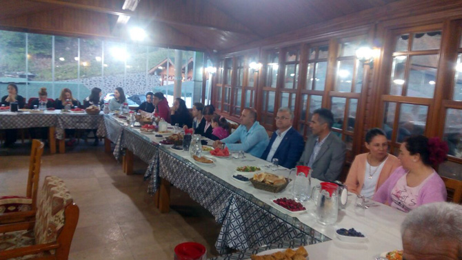 sehit-binbasi-kulaksiz’in-esi-onuruna-rize’de-iftar-yemegi-duzenlendi-1.jpg