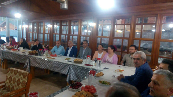 sehit-binbasi-kulaksiz’in-esi-onuruna-rize’de-iftar-yemegi-duzenlendi-2.jpg