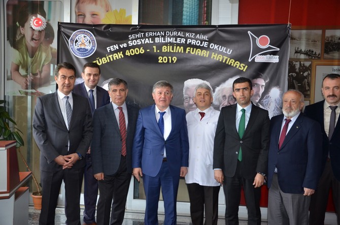 sehit-erhan-dural-kiz-aihl-tubitak-4006-bilim-fuari-begeni-topladi-(2).jpg
