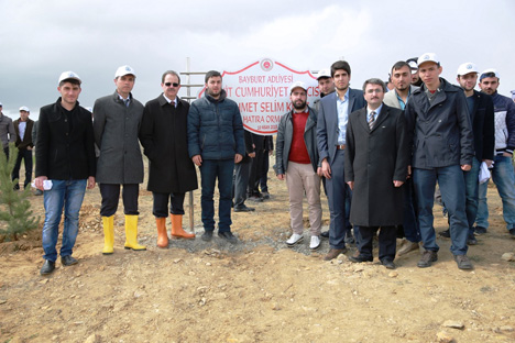 sehit-savci-kiraz-anisina-bayburt-universitesinde-hatira-ormani-olusturuldu--11.jpg sehit-savci-kiraz-anisina-bayburt-universitesinde-hatira-ormani-olusturuldu--11.jpg