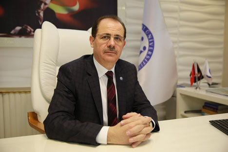selcuk-coskun-bayburt-universitesi-rektoru.jpg