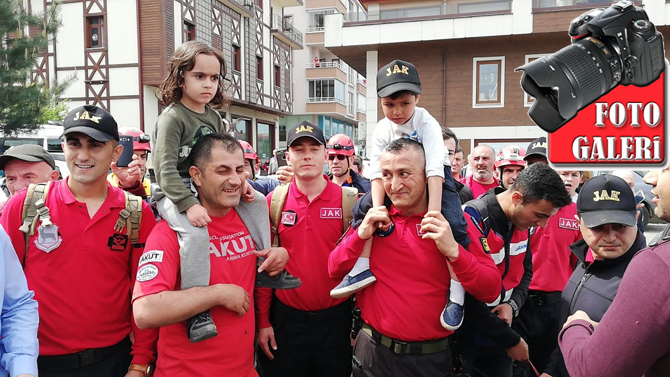 selim-yagiz-ozkanbaris-yildirim-findiklida-kaybolan-2-cocuk-bulundu-fotograflar-001.jpg