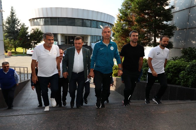 senol-gunesten-caykur-rizespor-kulubune-ziyaret-(2).jpg