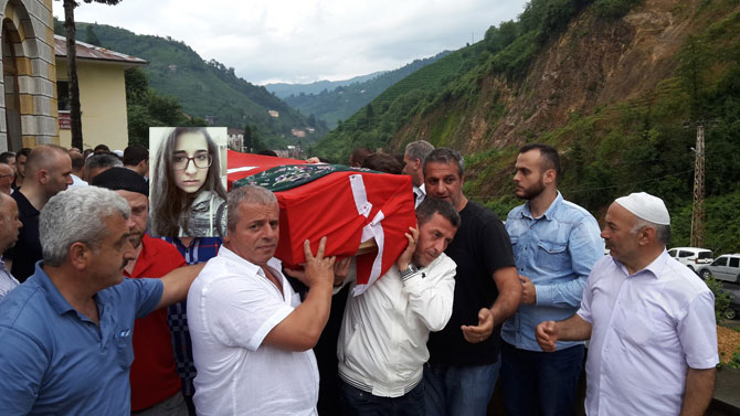 sevval-pehlivan-cenazesi.jpg sevval-pehlivan-cenazesi.jpg