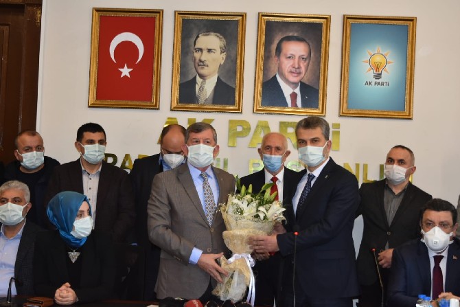 sezgin-mumcu-ak-parti-trabzon-il-baskanligi-gorevini-devraldi-(1).jpg
