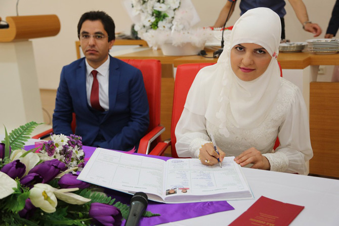 sibel-balin-sedat-tokus-valilikte-nikah1.jpg