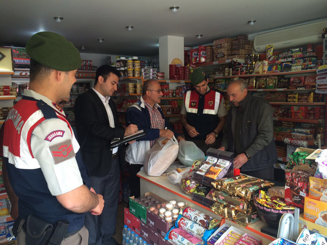 sigara-denetimi-2.jpg sigara-denetimi-2.jpg