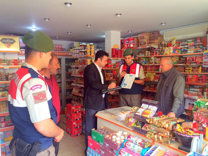 sigara-denetimi-3.jpg sigara-denetimi-3.jpg